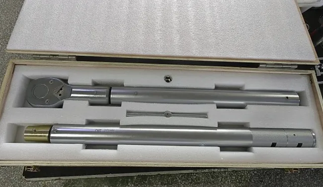 CMTN-6000 Ключ динамометрический предельного типа 2800-6000 Nm. Градация 30 Nm. +/-4% 1-1/2"